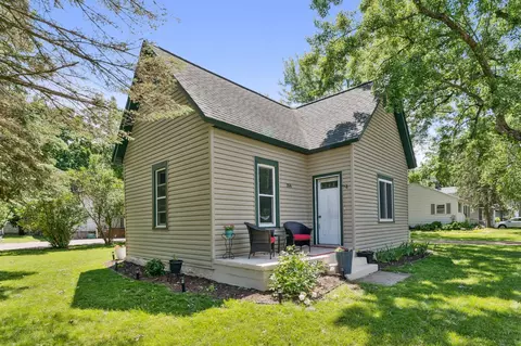 356 E 6th St, New Richmond, WI 54017
