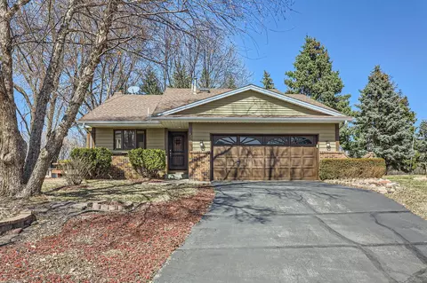 4202 Valley Forge Pl, Eagan, MN 55123