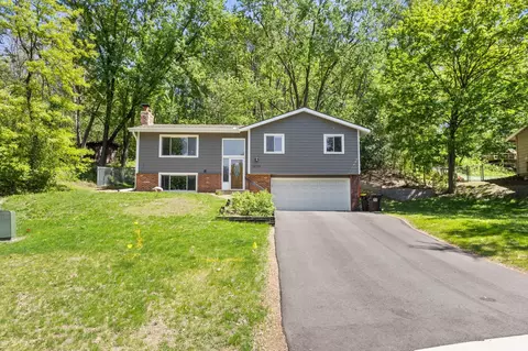 12701 Pheasant Run, Burnsville, MN 55337