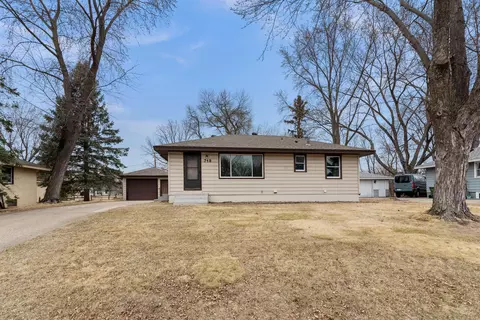 719 113th Ave NW, Coon Rapids, MN 55448
