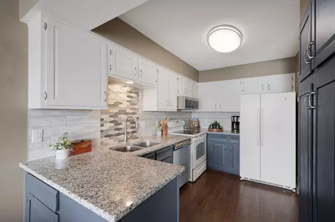 9999 106th Pl N, Maple Grove, MN 55369