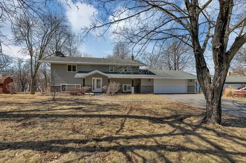225 30th Ave SE, Saint Cloud, MN 56304