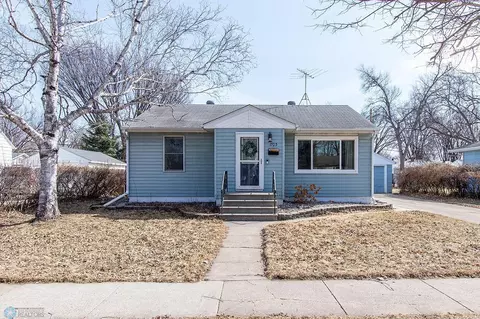 1703 2nd St N, Fargo, ND 58102