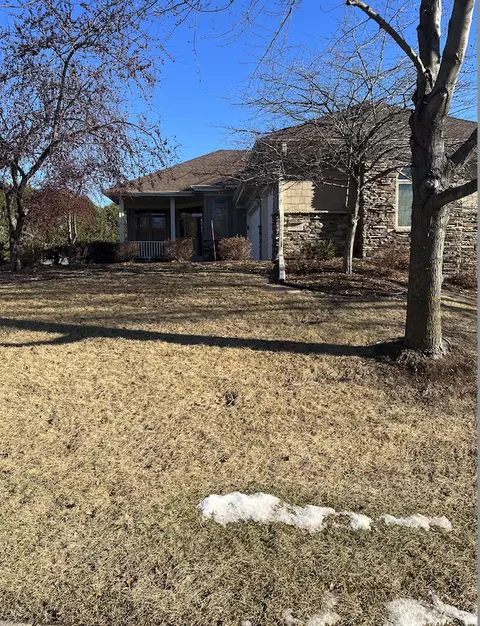 3346 Glynwater Trl NW, Prior Lake, MN 55372