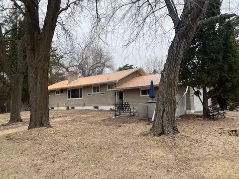 1200 S Sibley Ave, Litchfield, MN 55355