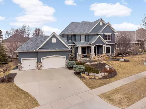 10800 Misty Ln, Woodbury, MN 55129