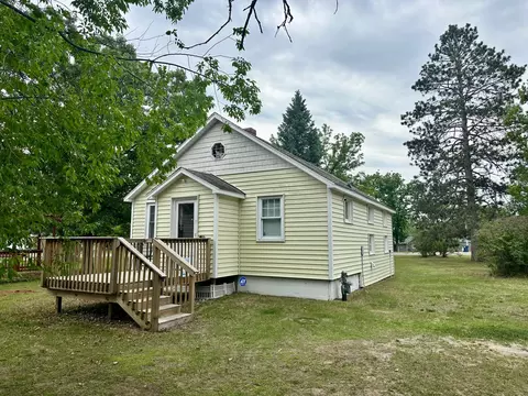 329 Main St NW, Menahga, MN 56464