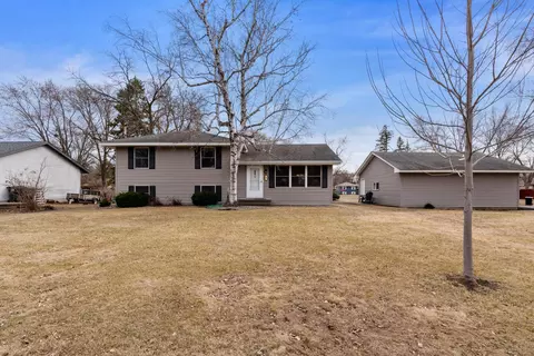 11509 Heather St NW, Coon Rapids, MN 55433