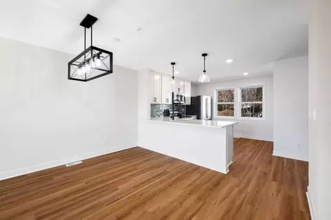 2602 Golden Valley Rd, Minneapolis, MN 55411