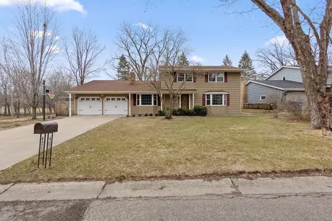 277 14th Ave NW, New Brighton, MN 55112