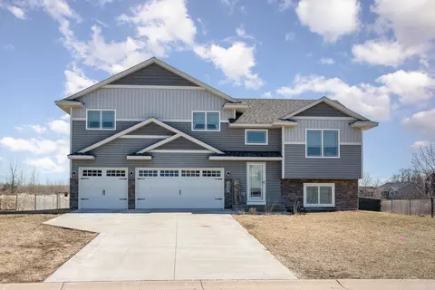 330 N Benet Ave, Rush City, MN 55069