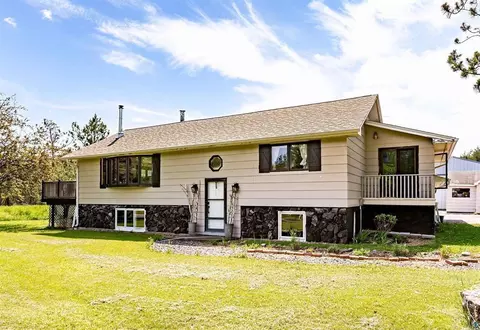 5851 Mcquade Rd, Duluth, MN 55804