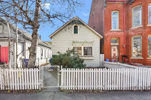 190 Charles Ave, Saint Paul, MN 55103