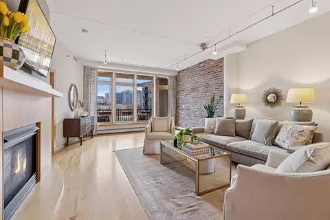 111 N 4th Ave #504, Minneapolis, MN 55401
