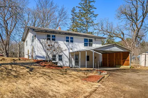 32826 Heather St NW, Cambridge, MN 55008