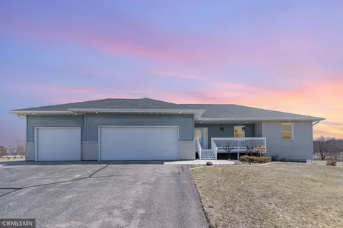 26717 Rabbit Trl, Zimmerman, MN 55398