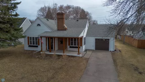 502 1st Ave E, Ada, MN 56510