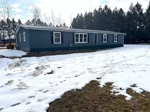 29910 600th Ave, Warroad, MN 56763