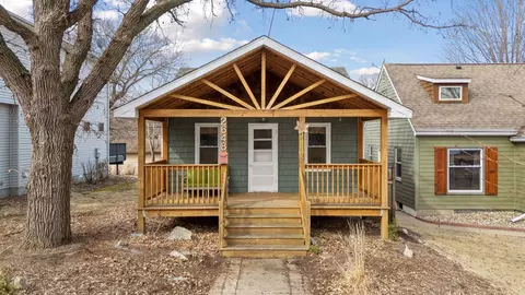 2648 Hampshire Ave S, Saint Louis Park, MN 55426