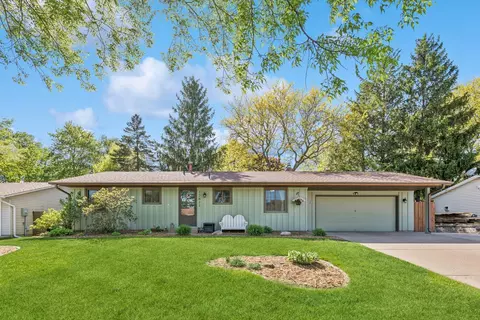 12827 Euclid Ave, Apple Valley, MN 55124