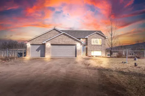 16200 Auburn Rd, Grasston, MN 55030