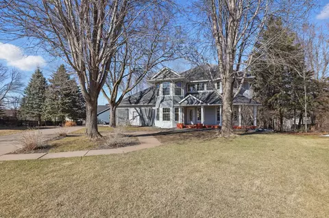 335 Hackberry Cir, Hastings, MN 55033
