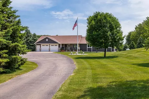 27901 Teale Ave, New Prague, MN 56071