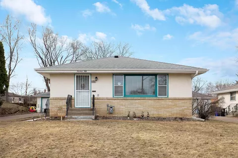 1450 Nevada Ave E, Saint Paul, MN 55106