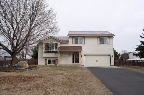 415 Brookhaven Dr, Hammond, WI 54015