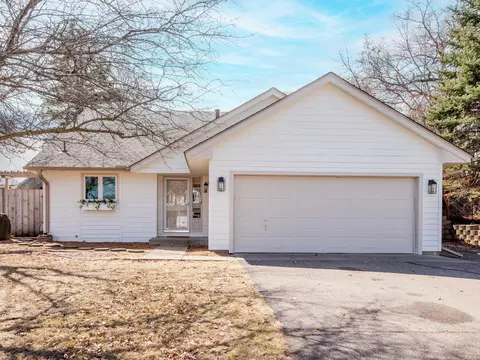 17440 Jaguar Path, Lakeville, MN 55044