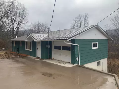 22341 E Burns Valley Rd, Winona, MN 55987