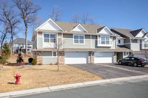 5880 Royalton Rd NE, Prior Lake, MN 55372
