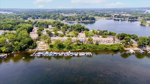 4397 Wilshire Blvd #107, Mound, MN 55364