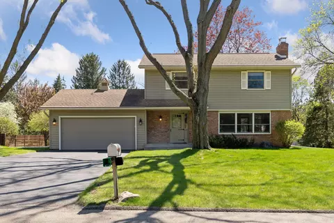16601 Jealam Rd, Minnetonka, MN 55345