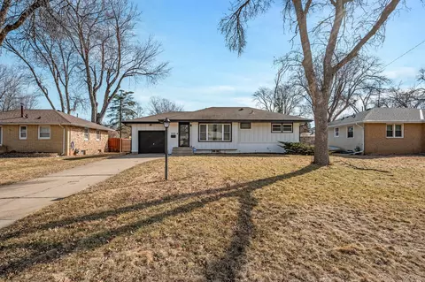 4040 Idaho Ave N, Crystal, MN 55427