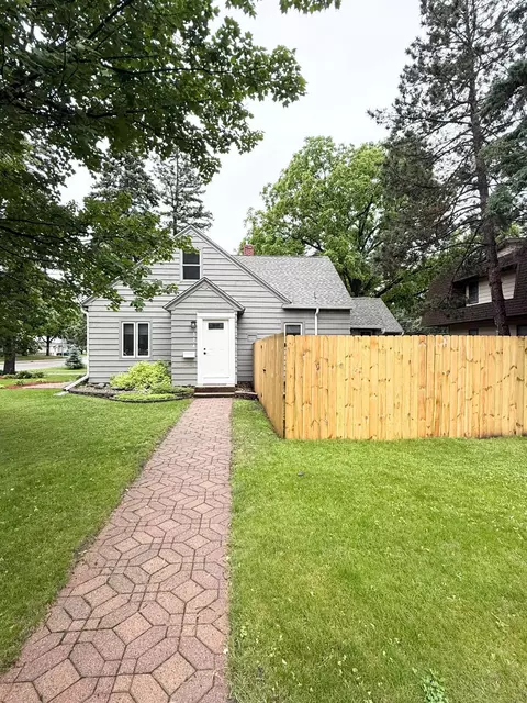 324 12th Ave E, Alexandria, MN 56308