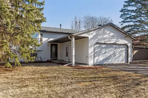 5225 Upper 183rd St W, Farmington, MN 55024