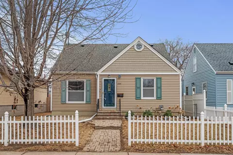 3104 Louisiana Ave S, Saint Louis Park, MN 55426