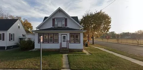 1946 3rd St N, Saint Cloud, MN 56303