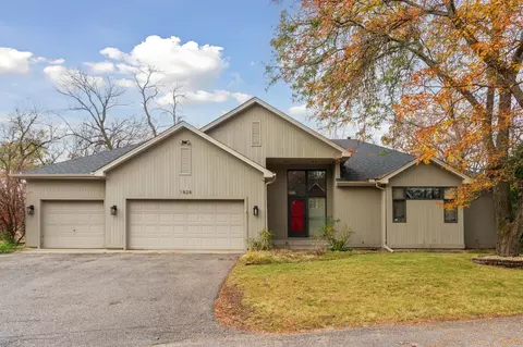 1828 Essex Rd, Minnetonka, MN 55305