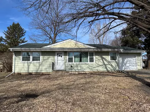 1023 Day St, Fairmont, MN 56031