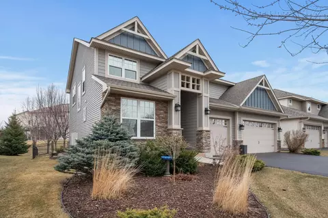 3255 Ridgestone Way, Woodbury, MN 55129