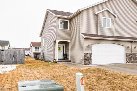 3619 Taylor St S, Fargo, ND 58104
