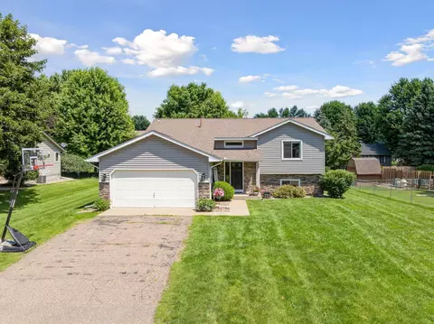 16429 Grinnell Ave, Lakeville, MN 55044