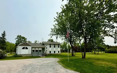 57058 350th St, Warroad, MN 56763