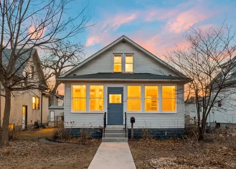 718 Buchanan St NE, Minneapolis, MN 55413