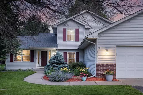 5817 Cardinal Ridge Trl SE, Prior Lake, MN 55372