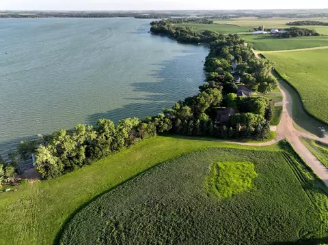144 Pleasant View Rd, Slayton, MN 56172