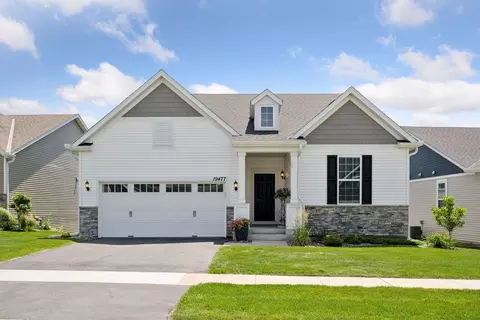 19477 102nd Pl, Rogers, MN 55374