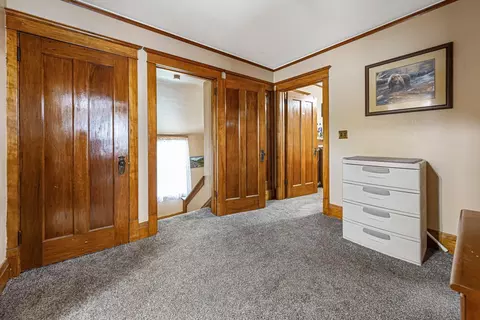 Entry Way - 18 8th St NW, Faribault, MN 55021 photo 1 of 3